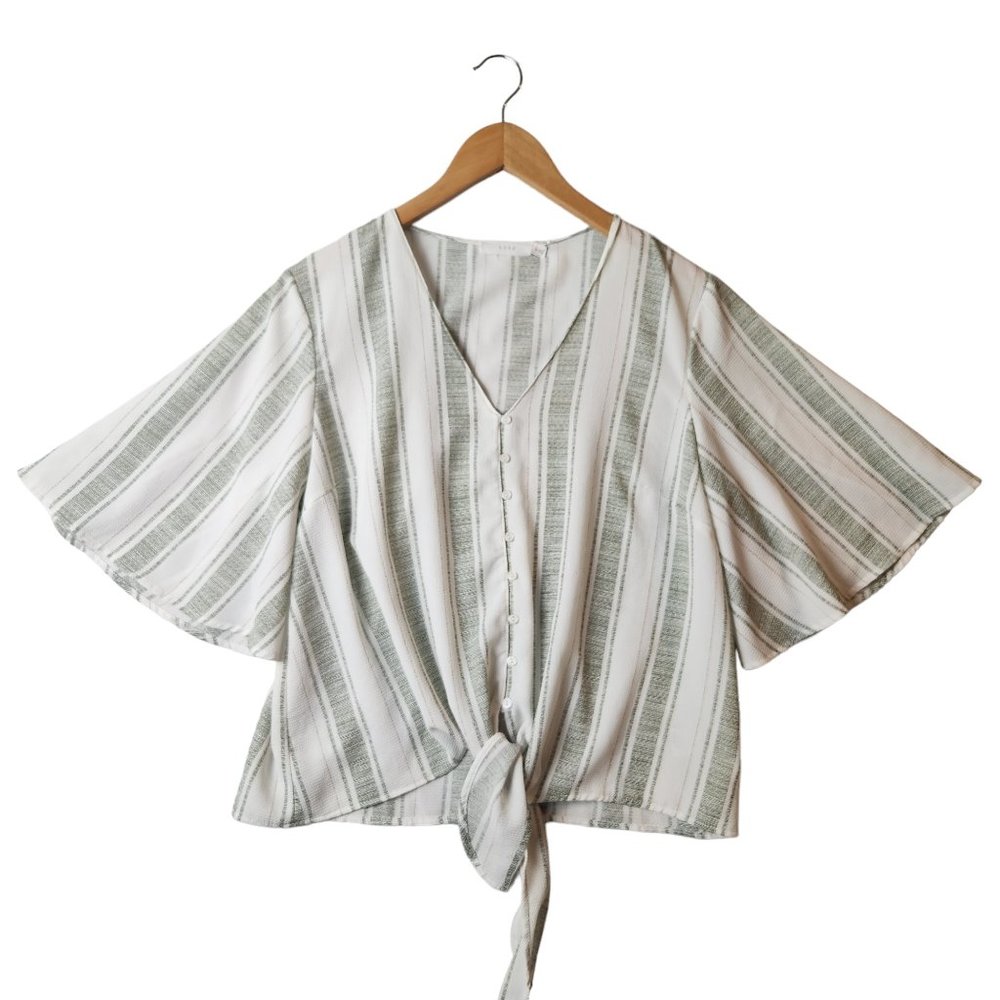 Lush Ivory Olive Button Down Tie Front Flounce Sleeve Cropped Blouse Size Medium